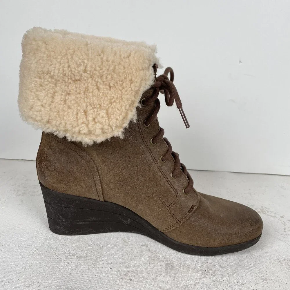UGG Waterproof Zea Wedge Boots Womens 10 Brown Suede‎ Lace Up